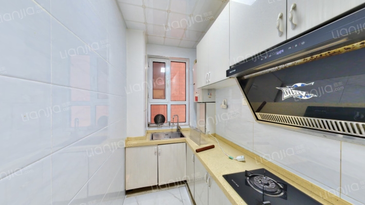 精装修，户型格局方正，视野采光好-厨房