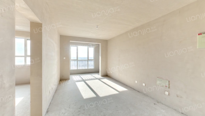 中层 满二 毛坯 价格可议 朝南大两居 小区南侧-客厅