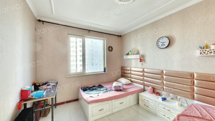 翔天万和城 3室2厅 南 北-卧室A