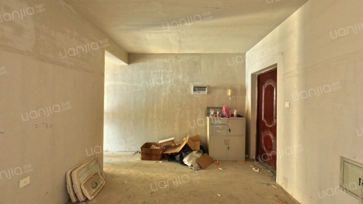 临德信公园  配套齐全  出行方便-客厅