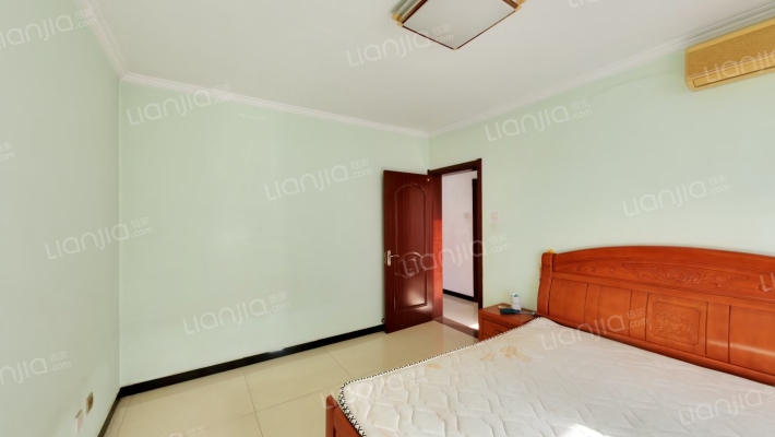 冠云路南向两居  采光好  车位充足 拎包入住-卧室A