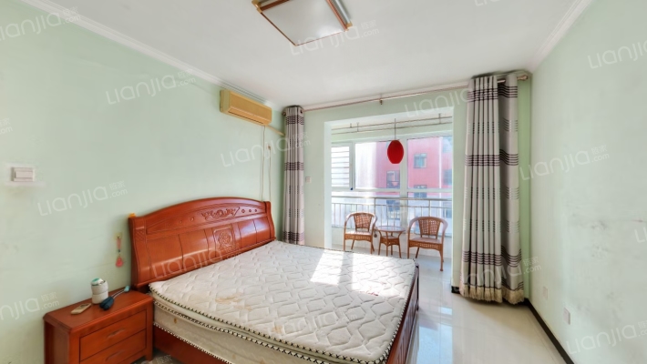 冠云路南向两居  采光好  车位充足 拎包入住-卧室A