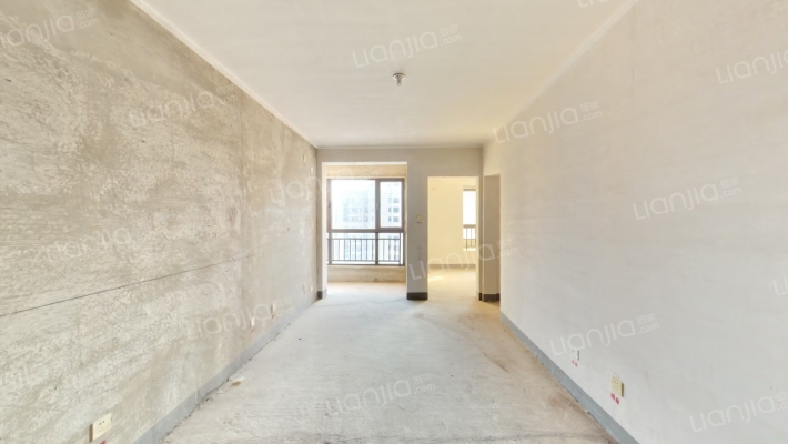 真真的想卖，高楼层。无遮挡。大门口。出入方便。-客厅