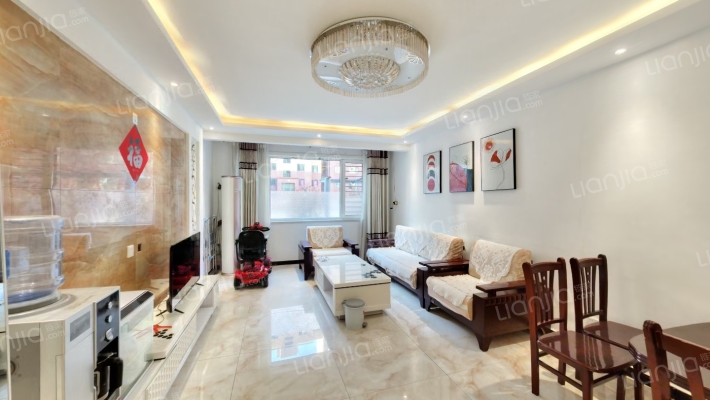 钻石商圈 钻石广场洋房 南北通透三居-客厅