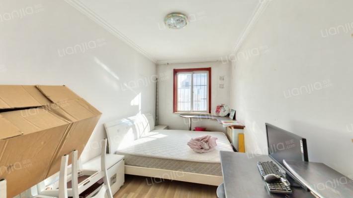 开发区 集中供暖 南北通透大三居双卫户型-卧室C