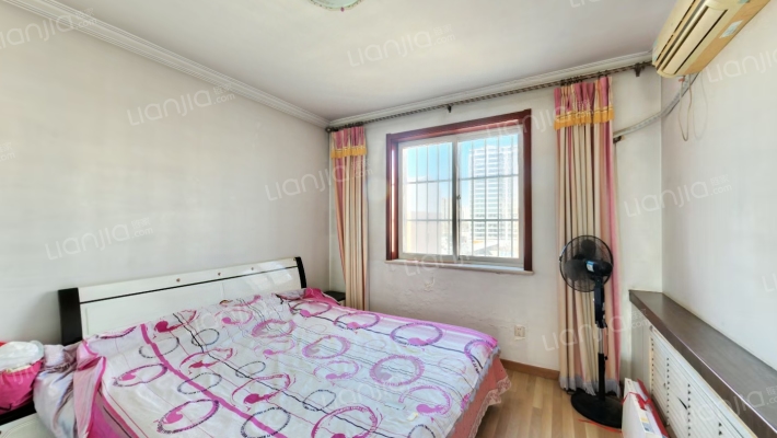 开发区 集中供暖 南北通透大三居双卫户型-卧室A