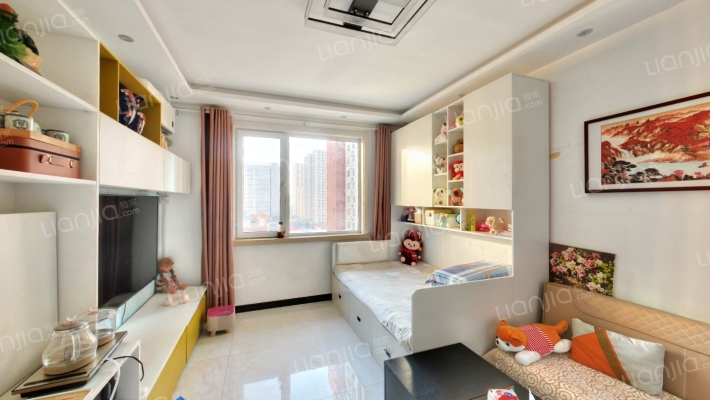 强舜铭铖 1室1厅 东-客厅