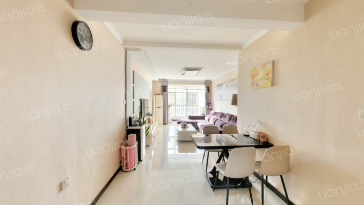 ：房本满五，中高楼层，采光视野好自住精装修-客厅