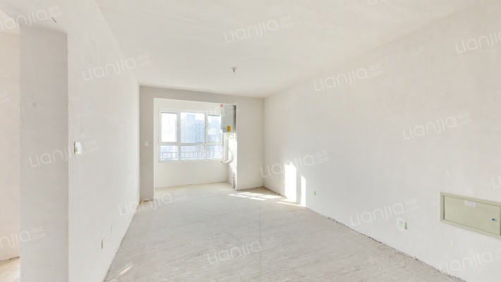 龙马路新社区  物业好  全南小三居  采光好-客厅