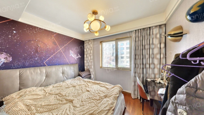 德信御府精装修南北通透的三居室-卧室B