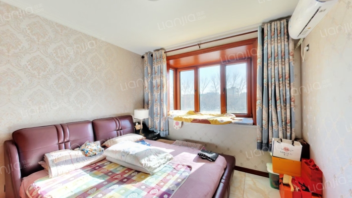 医院旁  品质社区，全天采光 精装三居室-卧室A