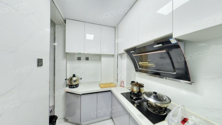 天伦湾嘉园 带装修2居 明厨明卫 集中供暖-厨房