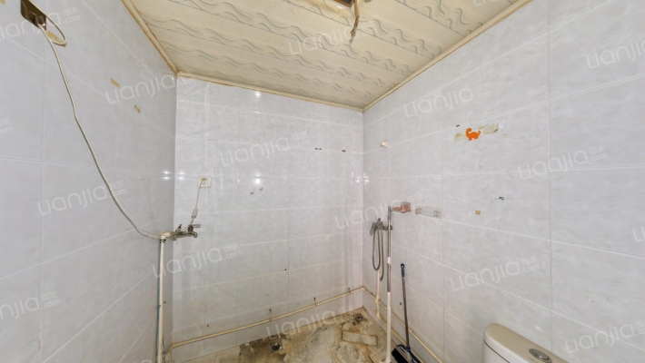 全阳户型 无遮挡 采光视野佳 可随意装修 满五唯一-卫生间