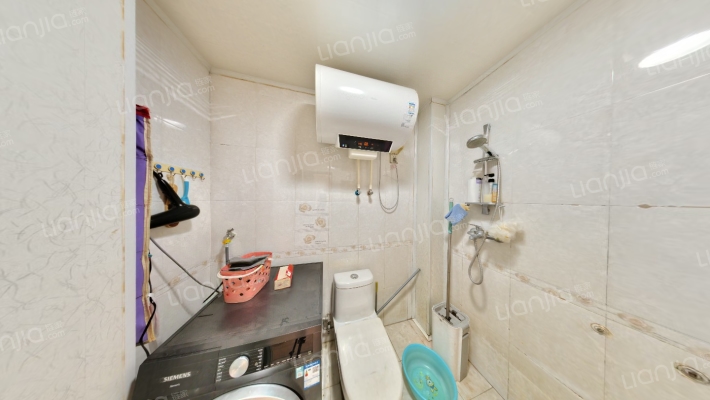 出售 名流五期南北通透三居 精装自住 满五-卫生间