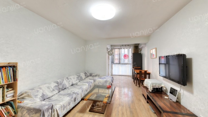 出售 名流五期南北通透三居 精装自住 满五-客厅