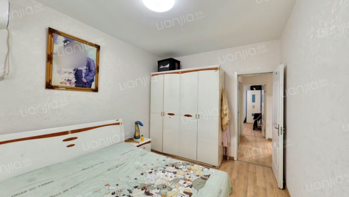 出售 名流五期南北通透三居 精装自住 满五-卧室B