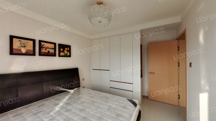 南向两居改三居精装修 拎包入住，楼层好，采光好-卧室A