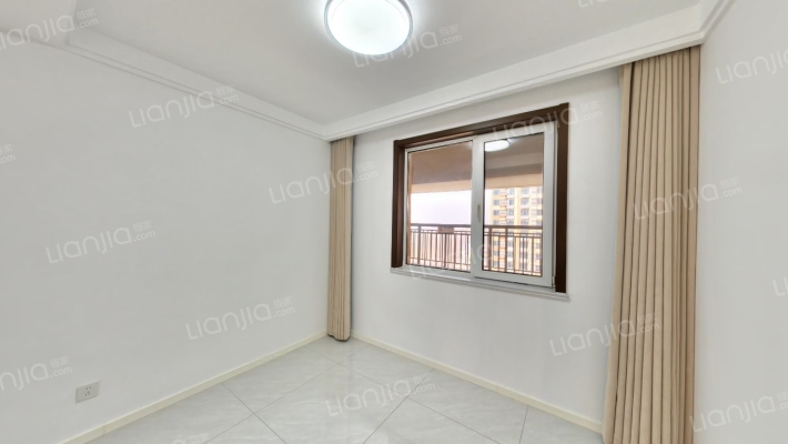 香邑溪谷两居全天采光视野开阔，花园式社区。-卧室A