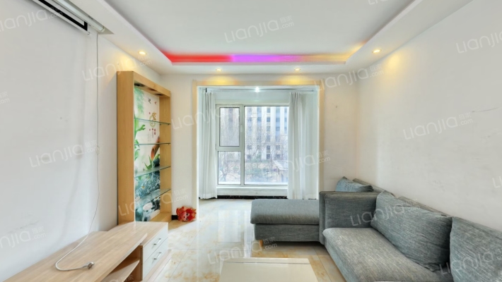 K2狮子城南区 3室2厅 南 北-客厅