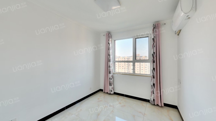 人车分流小区环境绿化面积大，生活配套齐全-卧室A