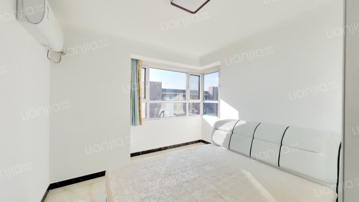 人车分流小区环境绿化面积大，生活配套齐全-卧室C