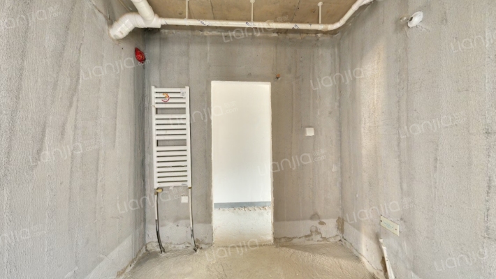 出售鸿坤理想湾洋房 楼层好 采光无遮挡-卫生间B