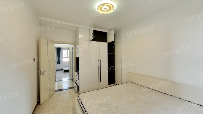 鹏渤印象城牛津花园 3室1厅 南 北-卧室C