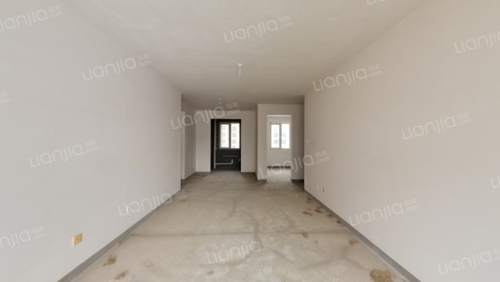 此房南北通透.采光好.密码看房.价格可谈.税费低-客厅