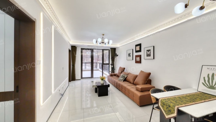 高铁新干线 3室1厅 南-客厅