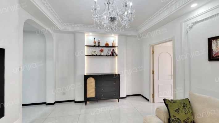 鸿盛凯旋门 1室1厅 东南 东南-客厅