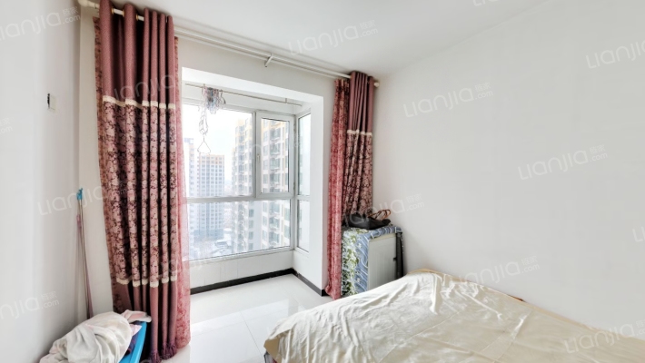 房本在手 电梯房 采光充足 视野好 有地下室 出行方便-卧室A