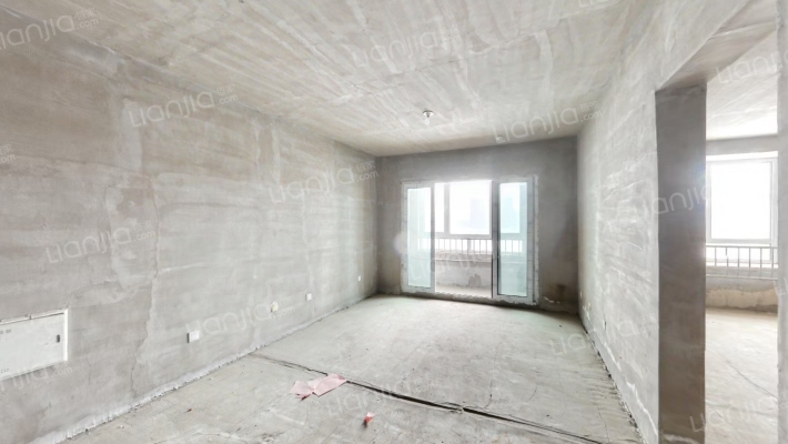 翡翠滨江全南大两居全天采光无遮挡-客厅