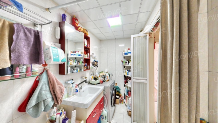 名流枫景洋房 3室2厅 南 北-卫生间