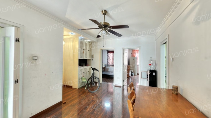 开发区范阳路华泰豪庭一梯两户电梯洋房三居诚意出售-餐厅