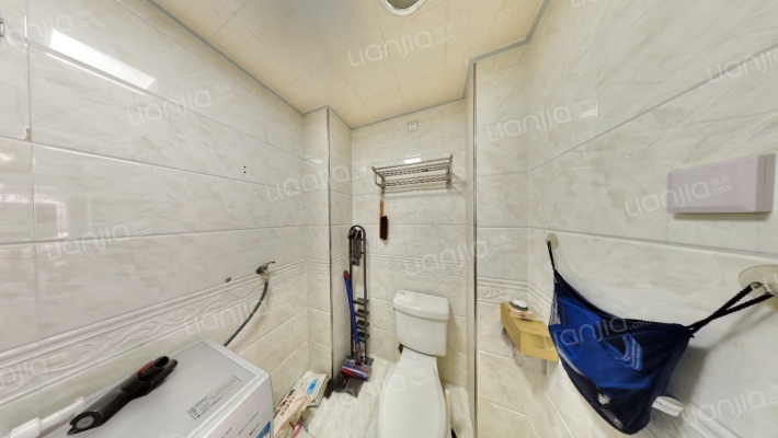 开发区范阳路华泰豪庭一梯两户电梯洋房三居诚意出售-卫生间B