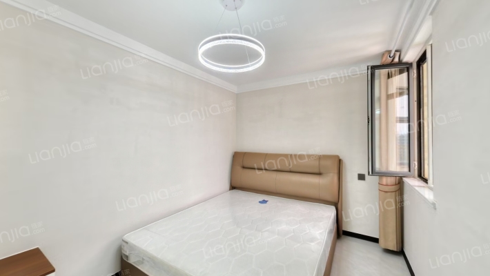 南向两居，德信公园，楼层好，采光好-卧室B