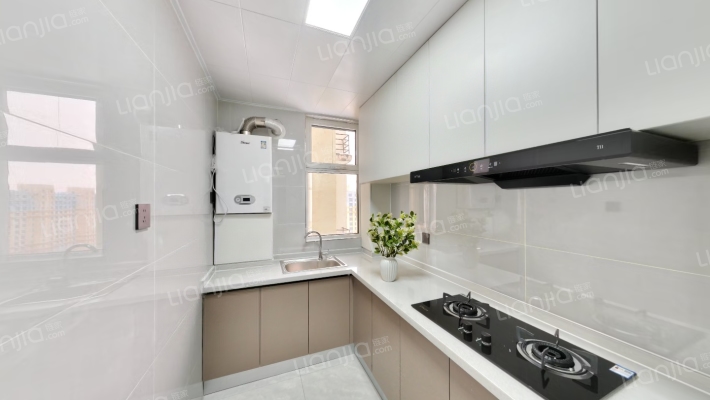 南向两居，德信公园，楼层好，采光好-厨房