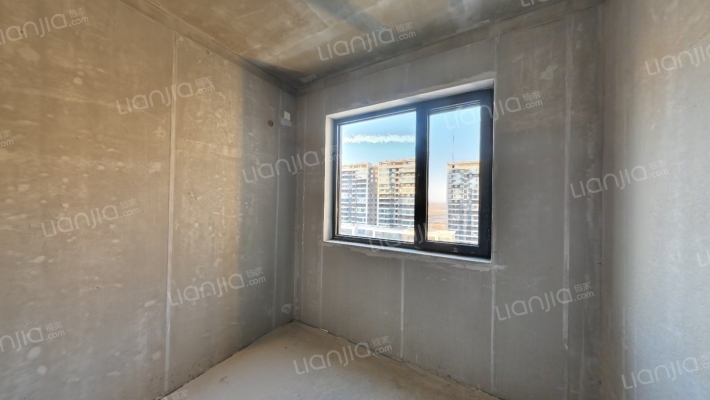 花田路 集中供暖 第四代住宅 南北通透三居双卫-卧室C