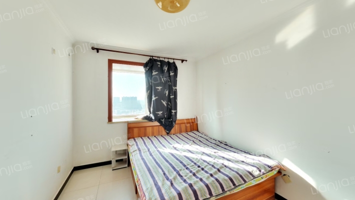 范阳中路好位置 公园对过电梯房 纯南向两居出售-卧室B