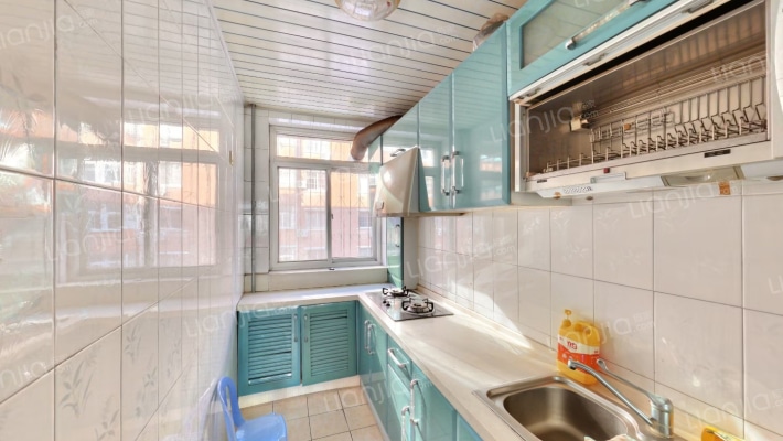 临双语近东兴南街  大社区 集中供暖 南北通透三居出售-厨房