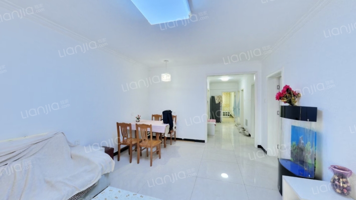 钻石广场 洋房3居室 一梯两户 南北通透 3居室-客厅