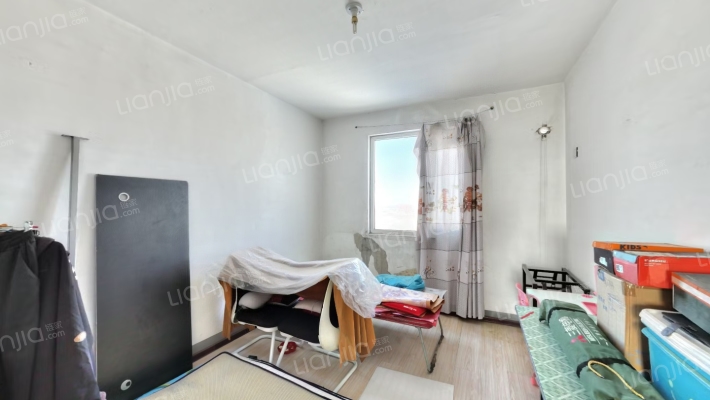 华阳路  三居两卫 采光好通风好 双塔片 户型方正-卧室A