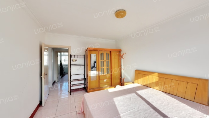 发发商城 3室1厅 南-卧室A