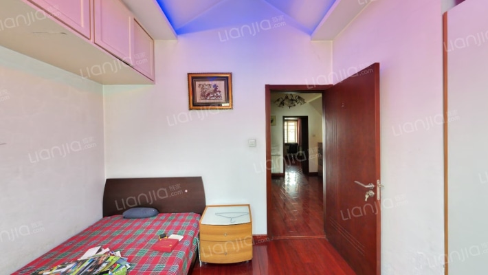 别墅区里的叠拼 广安B区精装修上叠-卧室D