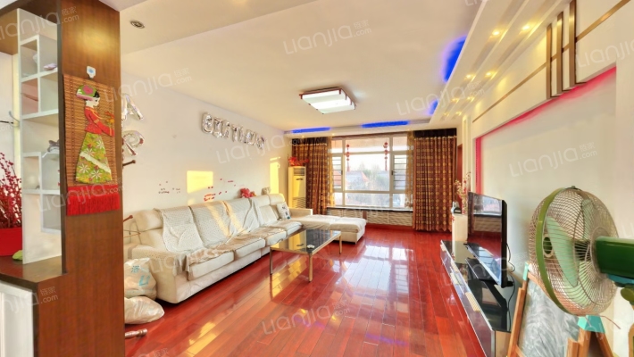 别墅区里的叠拼 广安B区精装修上叠-客厅A