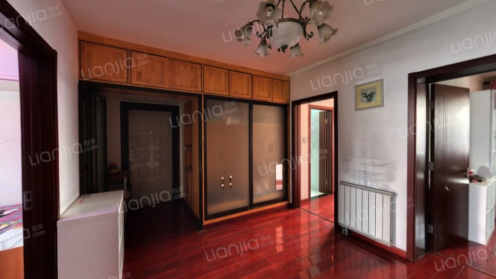 别墅区里的叠拼 广安B区精装修上叠-客厅B