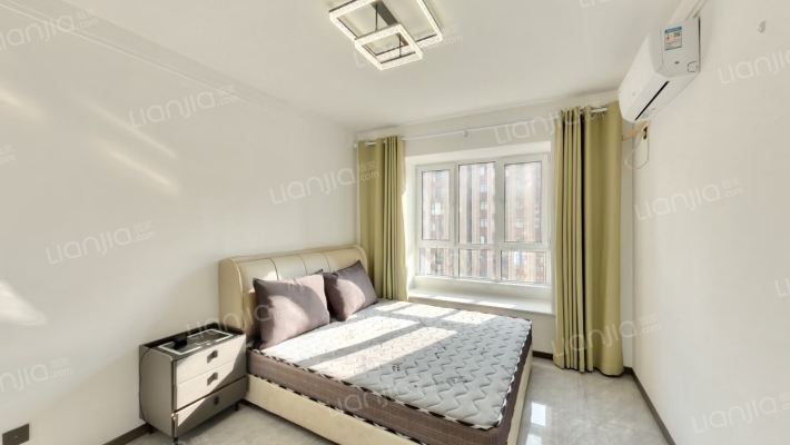 华融现代城 3室2厅 南 北-卧室A