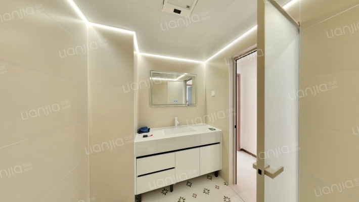 高铁新干线 3室2厅 南 北-卫生间