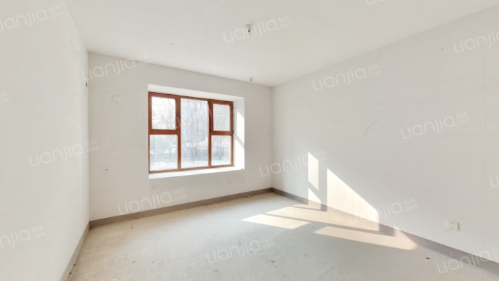 高铁新干线 3室1厅 南 北-卧室C