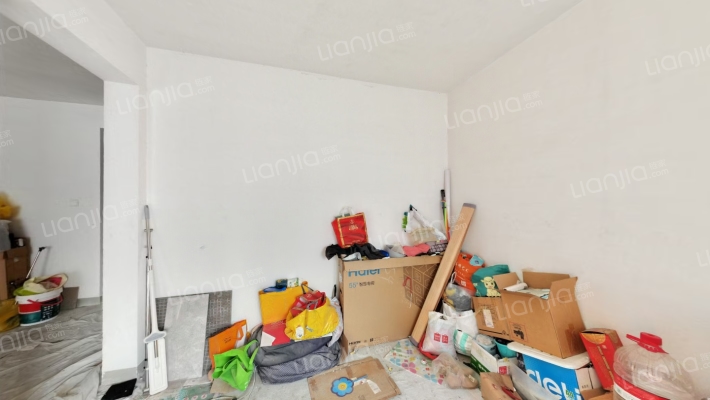 低楼层 无遮挡 毛坯 满五 东户 出入小区方便-卧室B